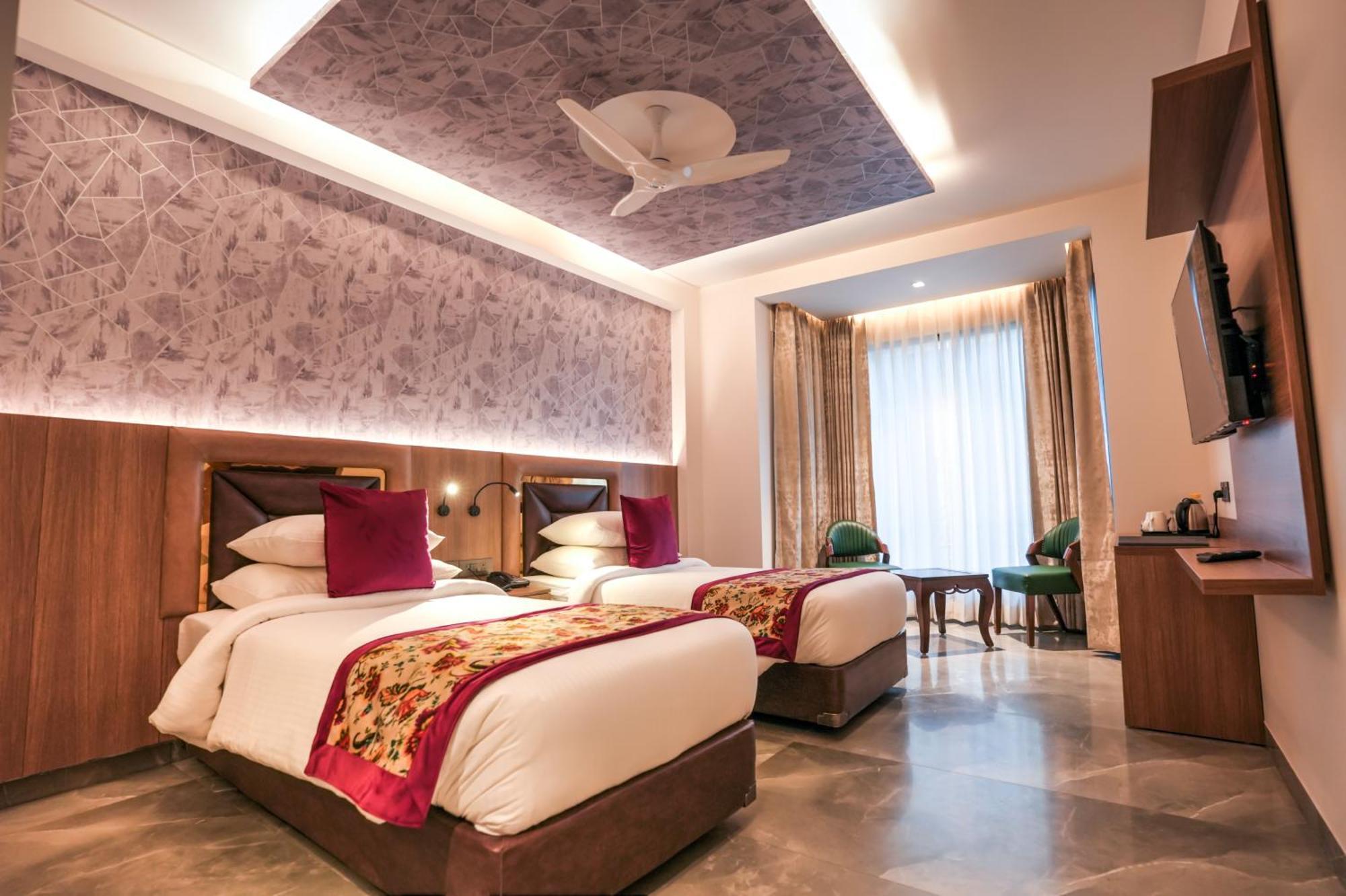 Rj Hotel - Managed By Atithi House Greater Noida Dış mekan fotoğraf